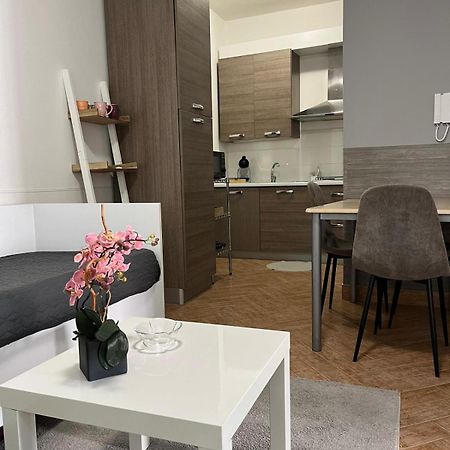 Lamezia Park Apartments ラメーツィア・テルメ エクステリア 写真