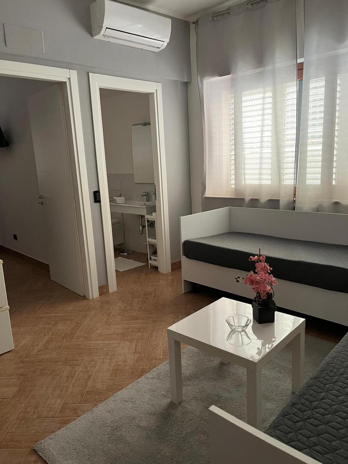 Lamezia Park Apartments ラメーツィア・テルメ エクステリア 写真